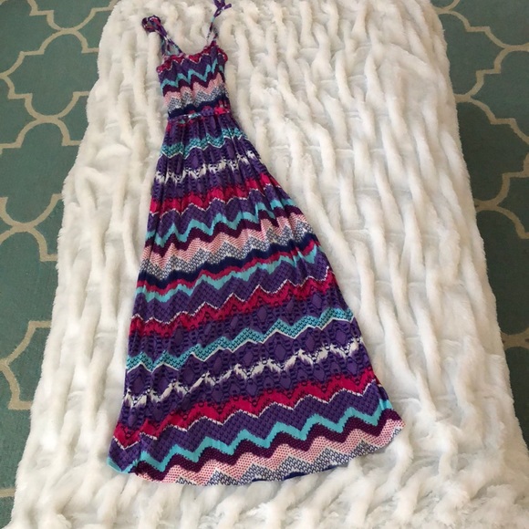 Macy’s Chevron Maxi Dress - Picture 2 of 2
